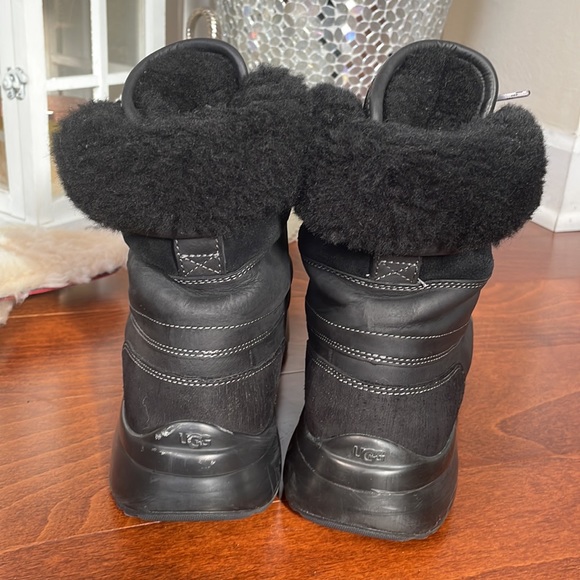 UGG Waterproof Lace-up Boots Size 9.5 main image 8